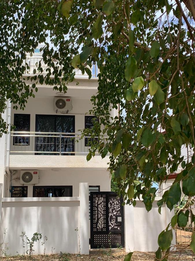 3 Bedroom Family Pool Villa Flic-En-Flac Beach Екстериор снимка